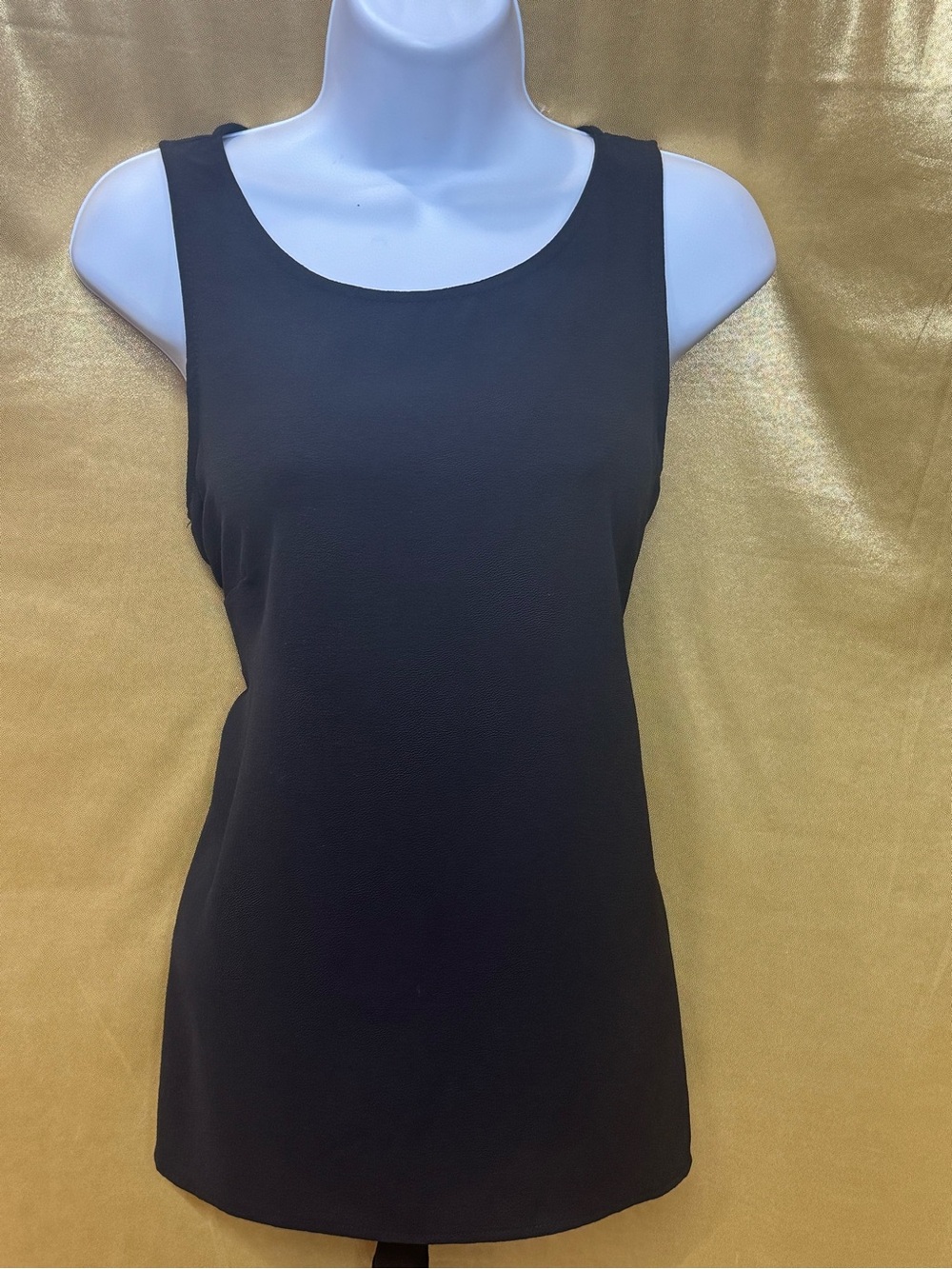 Harlow & Graham Black Keyhole Back Tank Top Shell - Size Small